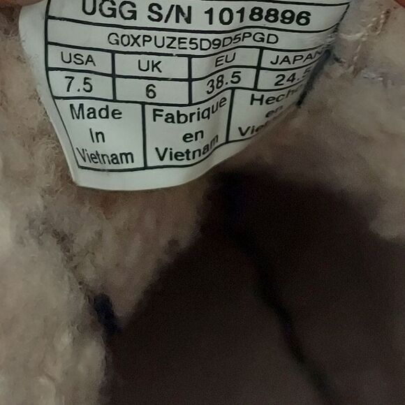 Ugg Fraser Chestnut Boots Size 7.5 - Picture 9 of 9